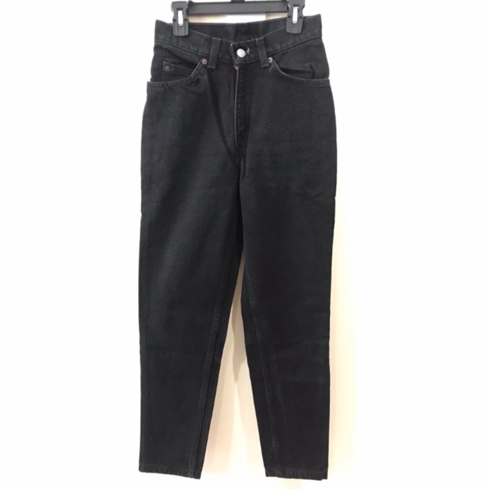 Vintage Levi’s 10912 Slim Fit Tapered Mom Jeans